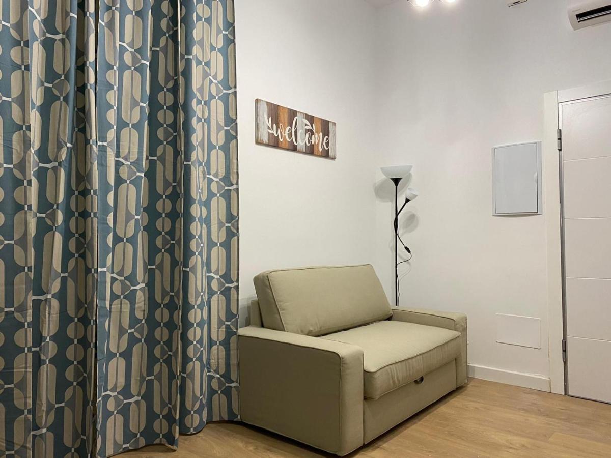 Aluche Aparment C Apartment Madrid Luaran gambar